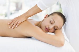 Read more about the article La profundidad de un masaje y sus beneficios @EsteticaMandala