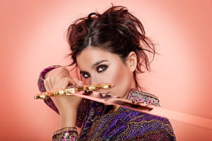 Read more about the article Javiera Mena estrena vídeo de su single “Espada” @javieramena