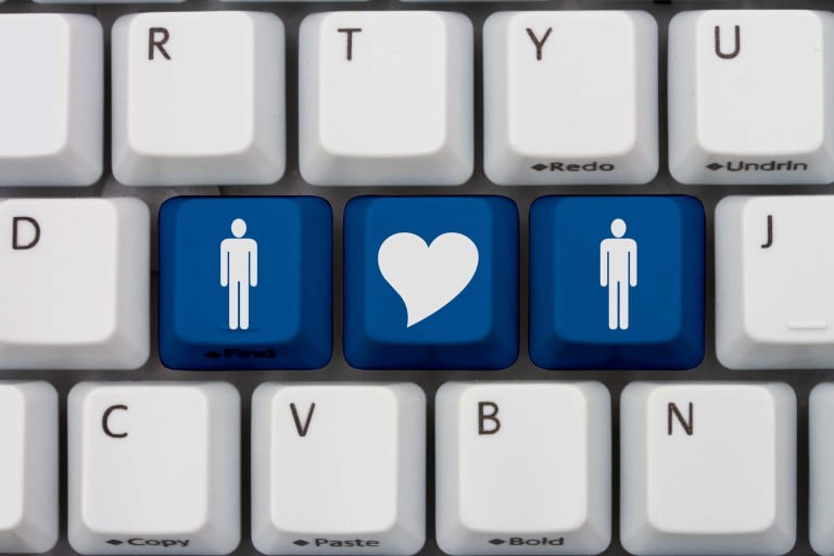 Read more about the article El Amor por internet: ¿Te atreves? Algunos consejos…
