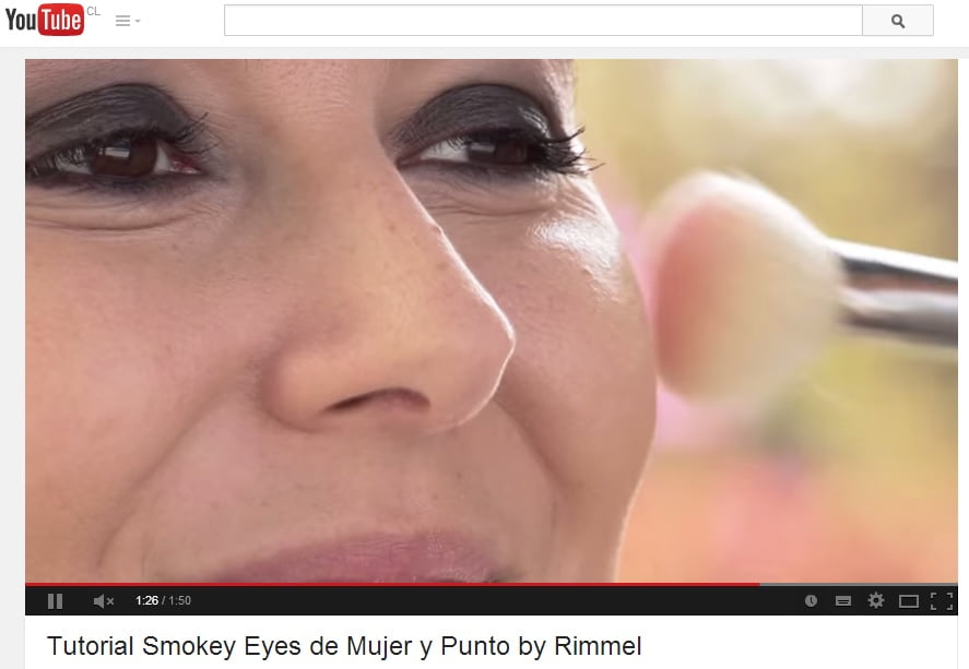 You are currently viewing Maquillaje: tutoriales de Mujer y Punto! Look natural y Smokey Eyes!