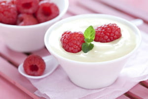 Read more about the article ¡Qué antojo y qué Rico! Receta de Yogurt natural Casero
