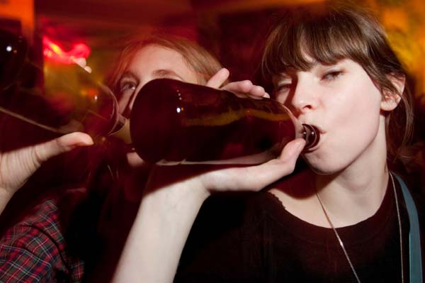 You are currently viewing Mujeres inteligentes son más propensas a ser alcohólicas según estudio