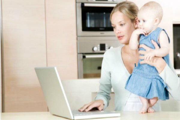 Read more about the article ¿Cómo equilibrar la maternidad con la vida laboral?