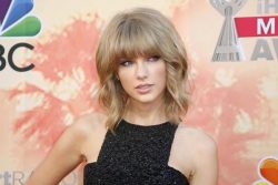Read more about the article Taylor Swift Demandada por Plagio a una Marca de Ropa
