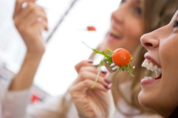 Read more about the article Alimentación y estado anímico ¿De qué manera influye lo que comemos?