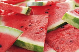 Read more about the article ¡Conoce los beneficios de las frutas en verano!