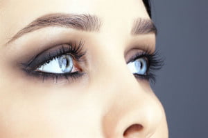 Read more about the article Maquillaje de ojos: algunos tips que potenciarán tu mirada