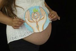 Read more about the article Talleres para embarazadas en la cárcel: ser artista tras 4 paredes