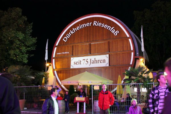 Read more about the article Durkheimer Wurstmarkt: la vendimia más grande de Europa