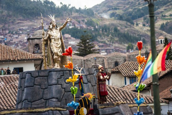Read more about the article Inti Raymi: la fiesta del sol en Perú