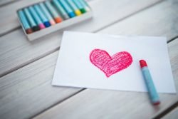 Read more about the article ¿Qué escribir en una tarjeta de San Valentín para cada etapa de relación?