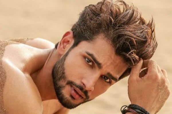 You are currently viewing Rohit Khandelwal, el hombre más guapo del mundo