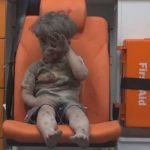 Después de un ataque este niño sirio se convirtió en símbolo