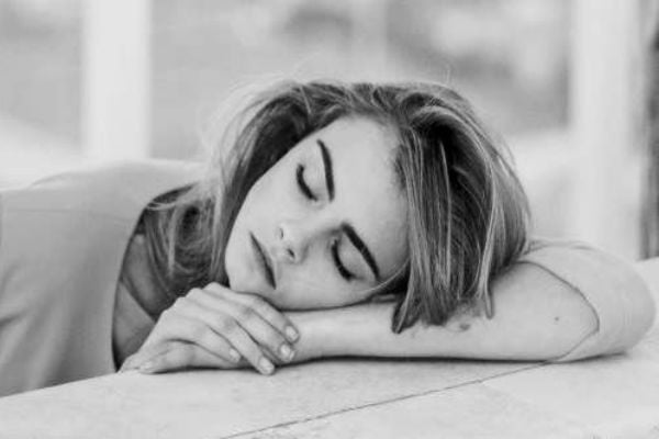 You are currently viewing Científicos advirtieron que tomar siesta más de una hora puede no ser saludable