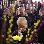 Monjes budistas traen a Chile técnicas para lograr la plena conciencia