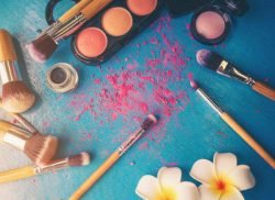 Read more about the article Beneficios de usar maquillaje orgánico