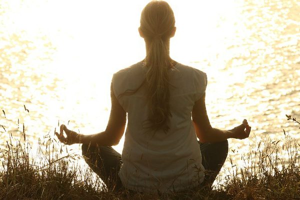 Read more about the article Cómo aprender a meditar para lograr desconectarnos y relajarnos