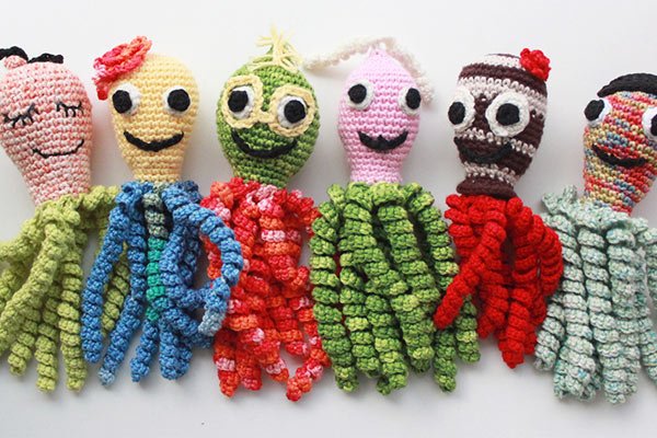 You are currently viewing Por qué los pulpos a crochet ayudan a los bebés prematuros