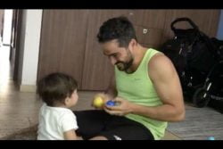 Read more about the article El video de Alfonso Herrera con su bebé te derretirá el corazón