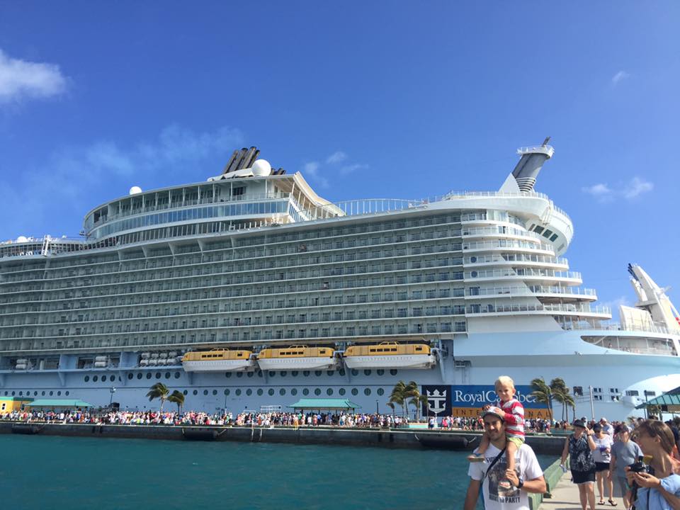 You are currently viewing Oasis of the Seas: vacaciones en un crucero con destinos increíbles