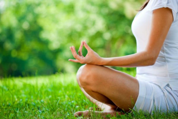 You are currently viewing La práctica de yoga se integra como terapia complementaria para pacientes con cáncer
