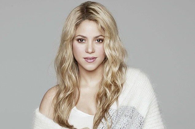 Read more about the article Shakira aparece con new look! ¿Te gusta cómo se ve la cantante colombiana?
