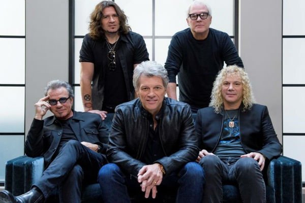 Read more about the article Estas son 5 canciones de Bon Jovi que no puedes dejar de escuchar