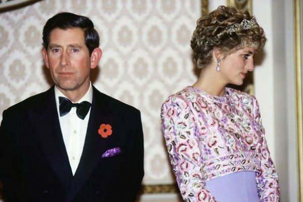 Read more about the article 6 documentales o series que puedes ver en Netflix si te fascina la monarquía británica