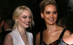 Read more about the article Jennifer Lawrence culpa a Emma Stone por su ausencia en los Golden Globes