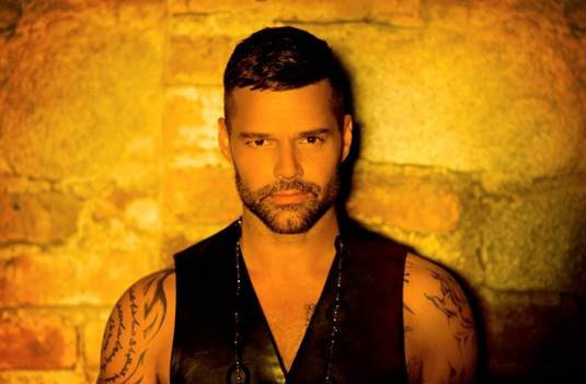 You are currently viewing Ricky Martin estrena hoy Fiebre