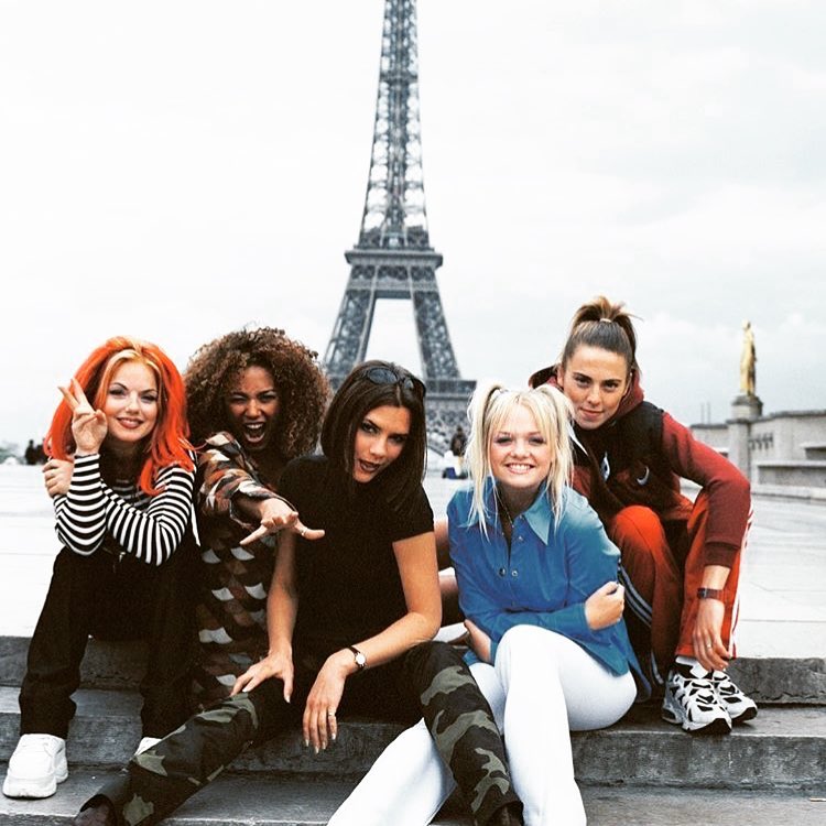 Read more about the article Las Spice Girls hacen gran anuncio en redes sociales y sus fans enloquecen de alegría