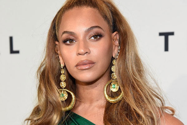 Read more about the article ¿Alguien mordió en la cara a Beyoncé?