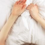 ¿La masturbación causa acné?