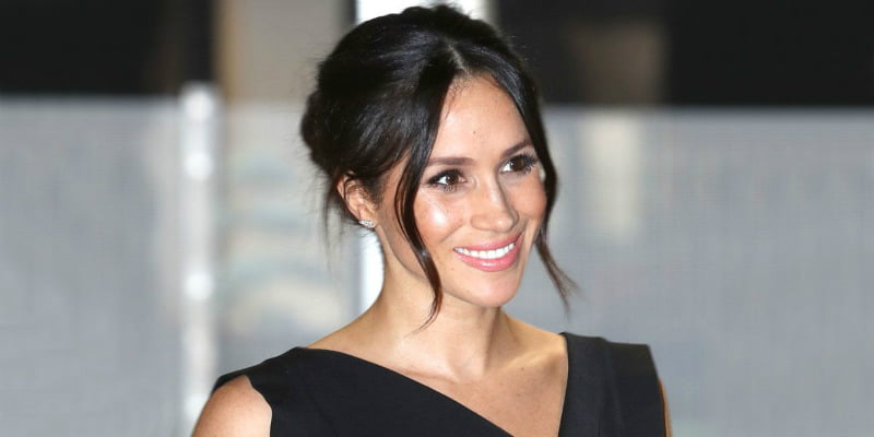 You are currently viewing Meghan Markle rompe otro protocolo real y causa revuelo en internet