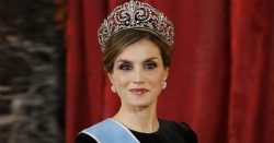 Read more about the article La Reina Letizia vistió un precioso vestido y se agotó en cuestión de horas