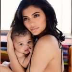 Kylie Jenner publica fotos comparativas de su hija Stormi junto a ella cuando era bebé y el parecido es increíble