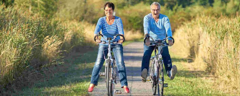 Read more about the article Adultos mayores: ¿Cómo mantener una buena salud?