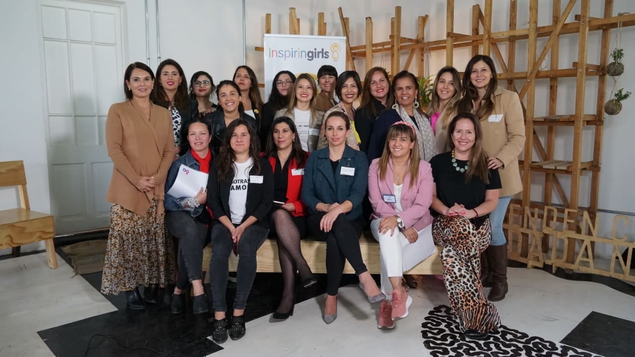You are currently viewing Inspiring Girls Chile desarrolló encuentro para mujeres agentes de cambio