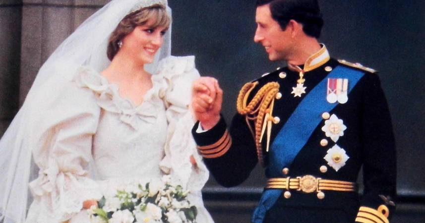 You are currently viewing La noche antes de su boda, el príncipe Carlos le dijo una verdad devastadora a la princesa Diana
