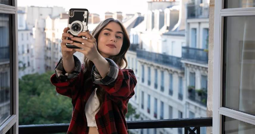 You are currently viewing ¿Sería realmente exitoso el Instagram de “Emily en París”? Le preguntamos a tres influencers parisinas