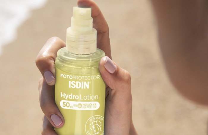You are currently viewing ISDIN presenta fotoprotector corporal bifásico que protege y detoxifica la piel