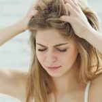 4 signos de un cuero cabelludo en problemas