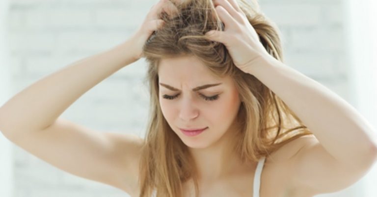 Read more about the article 4 signos de un cuero cabelludo en problemas