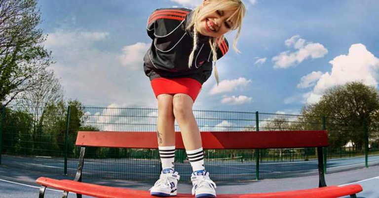 Read more about the article Adidas Originals lanza la colección Forum otoño-invierno 2021 en homenaje a quienes convierten una mentalidad abierta en una forma de vida   