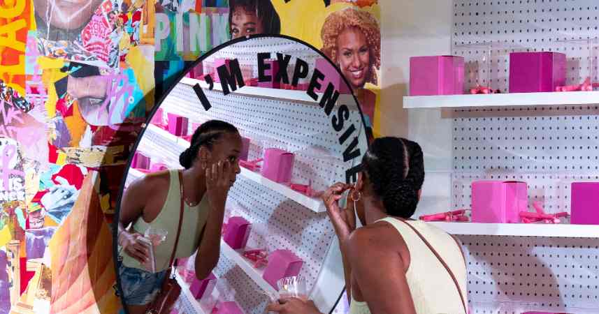 You are currently viewing La Exposición Womanish Miami celebra y enaltece a las mujeres