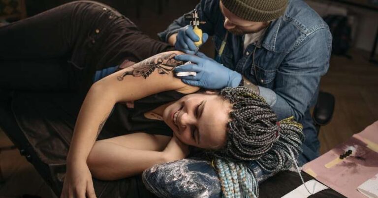 Read more about the article Las riesgosas complicaciones que puede provocar un tatuaje