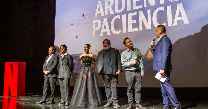 You are currently viewing Ardiente paciencia, la primera película chilena de Netflix, tuvo su premiere previo a su estreno mundial