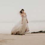 Vestidos de novia: Explorando opciones más allá del blanco