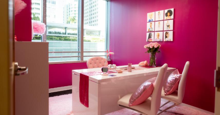 You are currently viewing Miami se pinta de rosado para recibir a Barbie